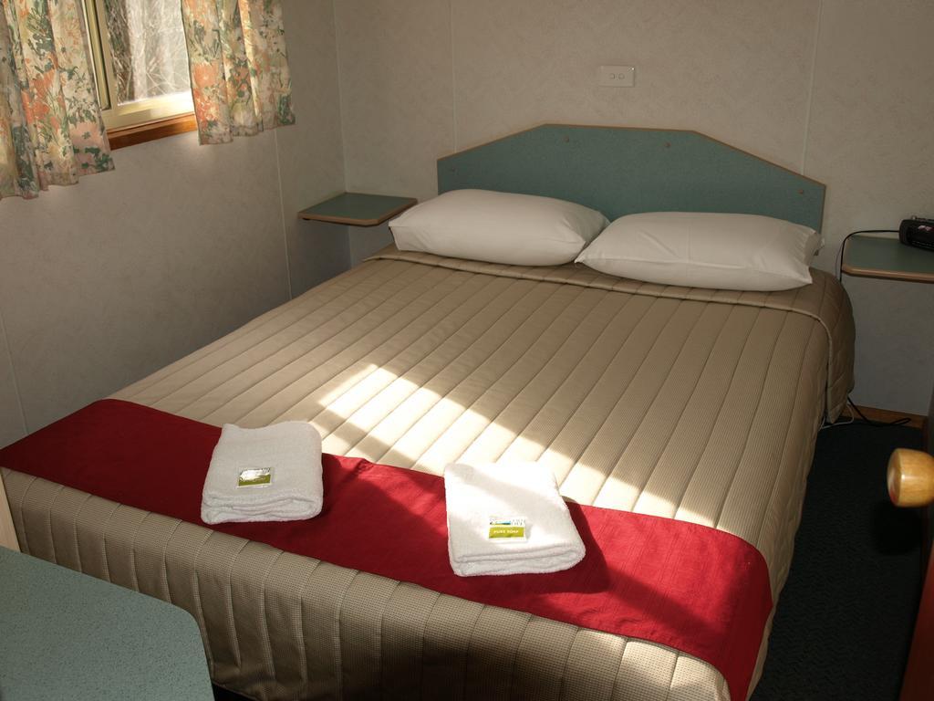 Cowra Holiday Park Room photo