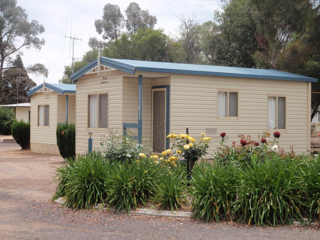 Cowra Holiday Park Room photo