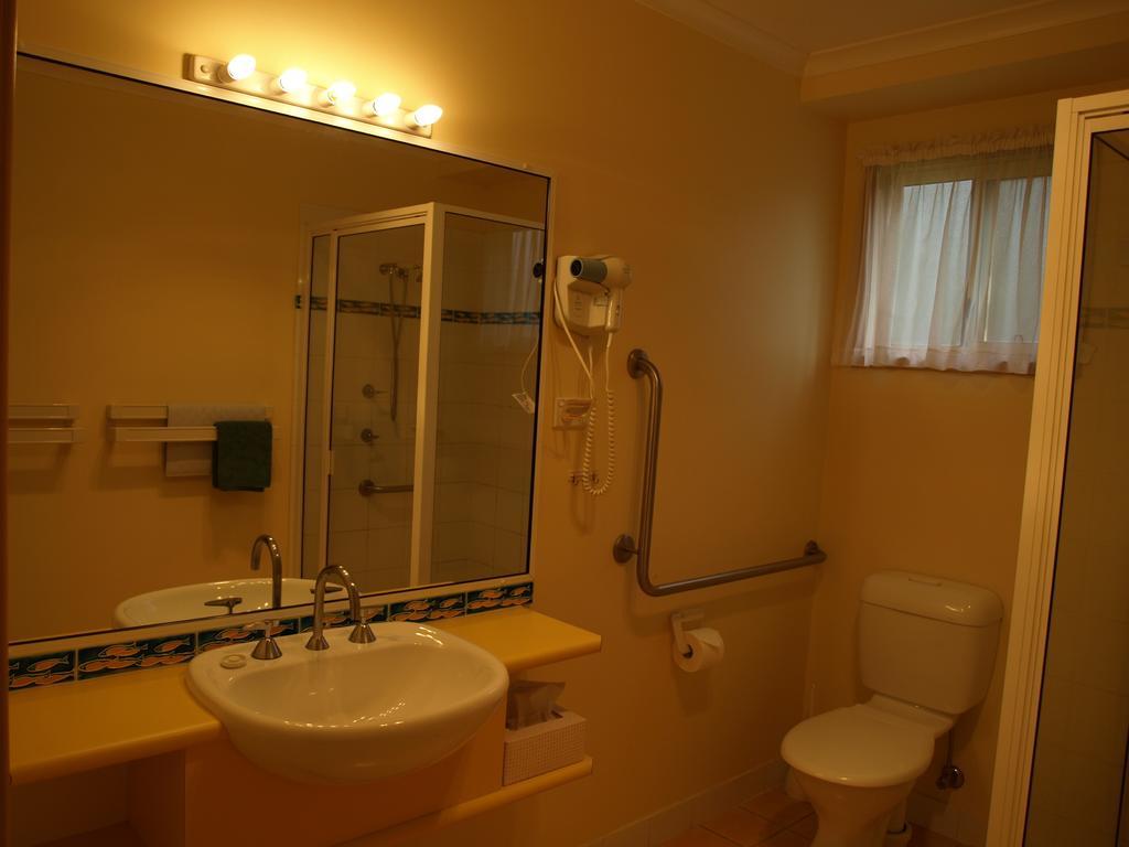 Cowra Holiday Park Room photo